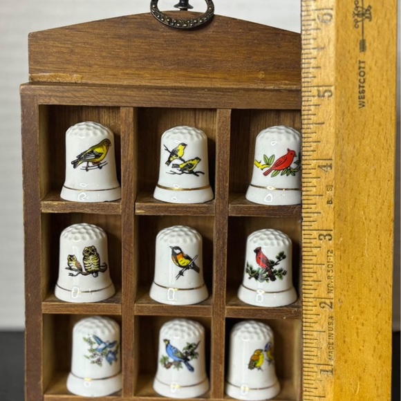 Vintage Porcelain Bird Motif Thimbles w/the small wood shadow shelf pre-owned - Picture 2 of 7
